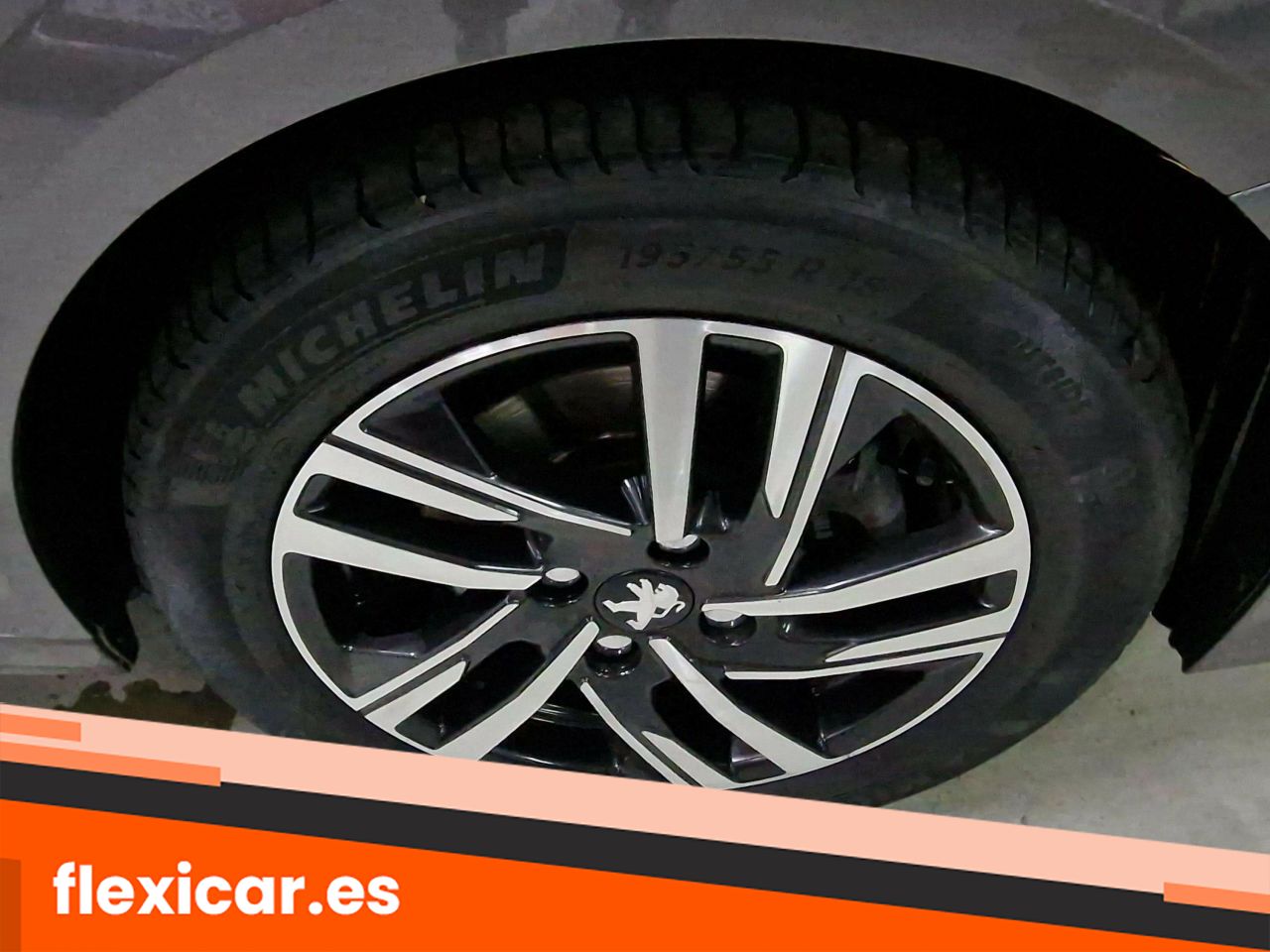 Foto Peugeot 208 23