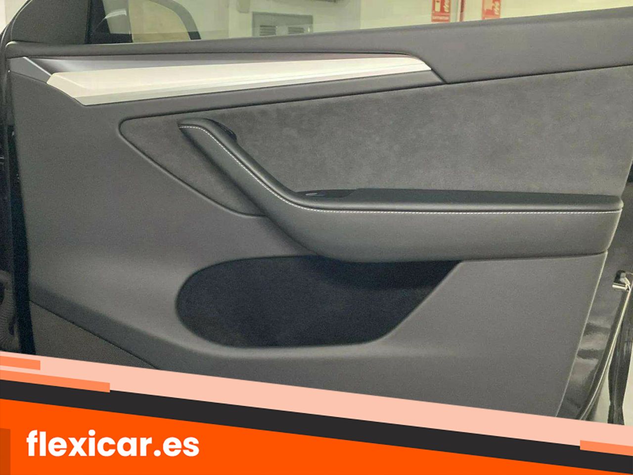 Foto Tesla Model Y 31