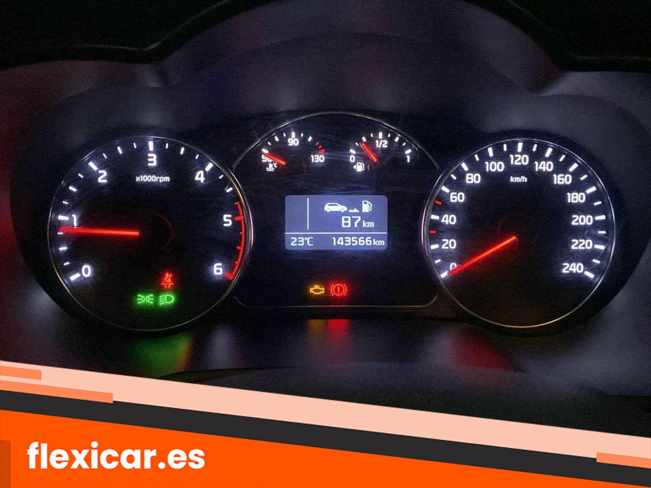 Foto Kia Carens 14