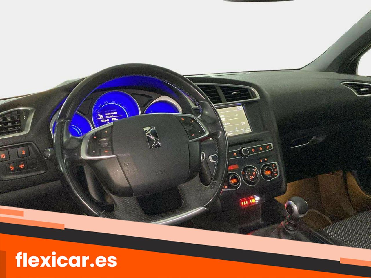 Foto DS Automobiles DS 4 10