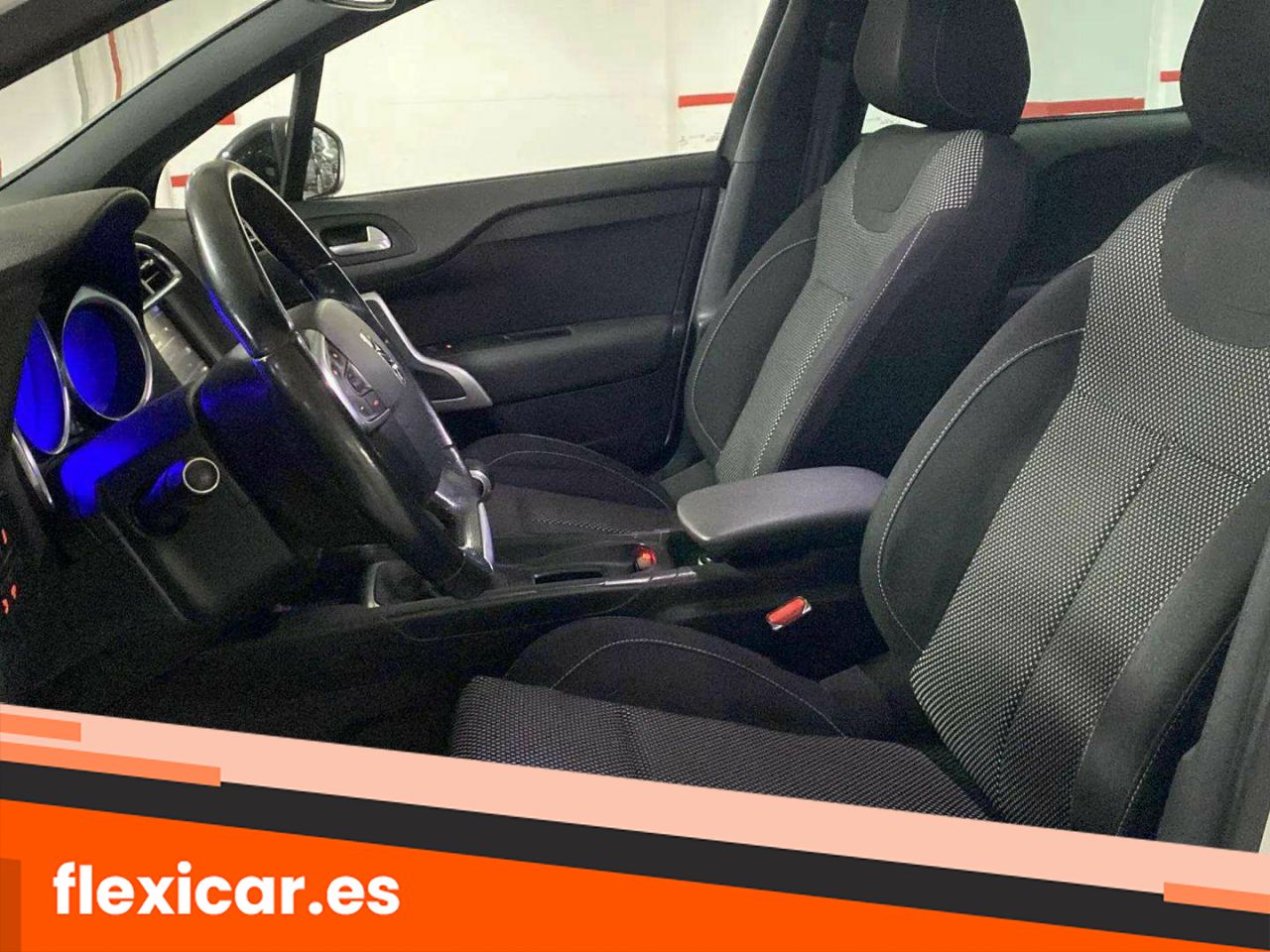 Foto DS Automobiles DS 4 21