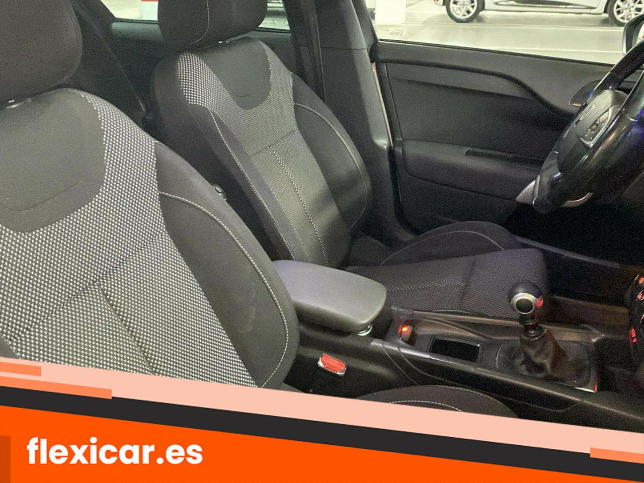 Foto DS Automobiles DS 4 22