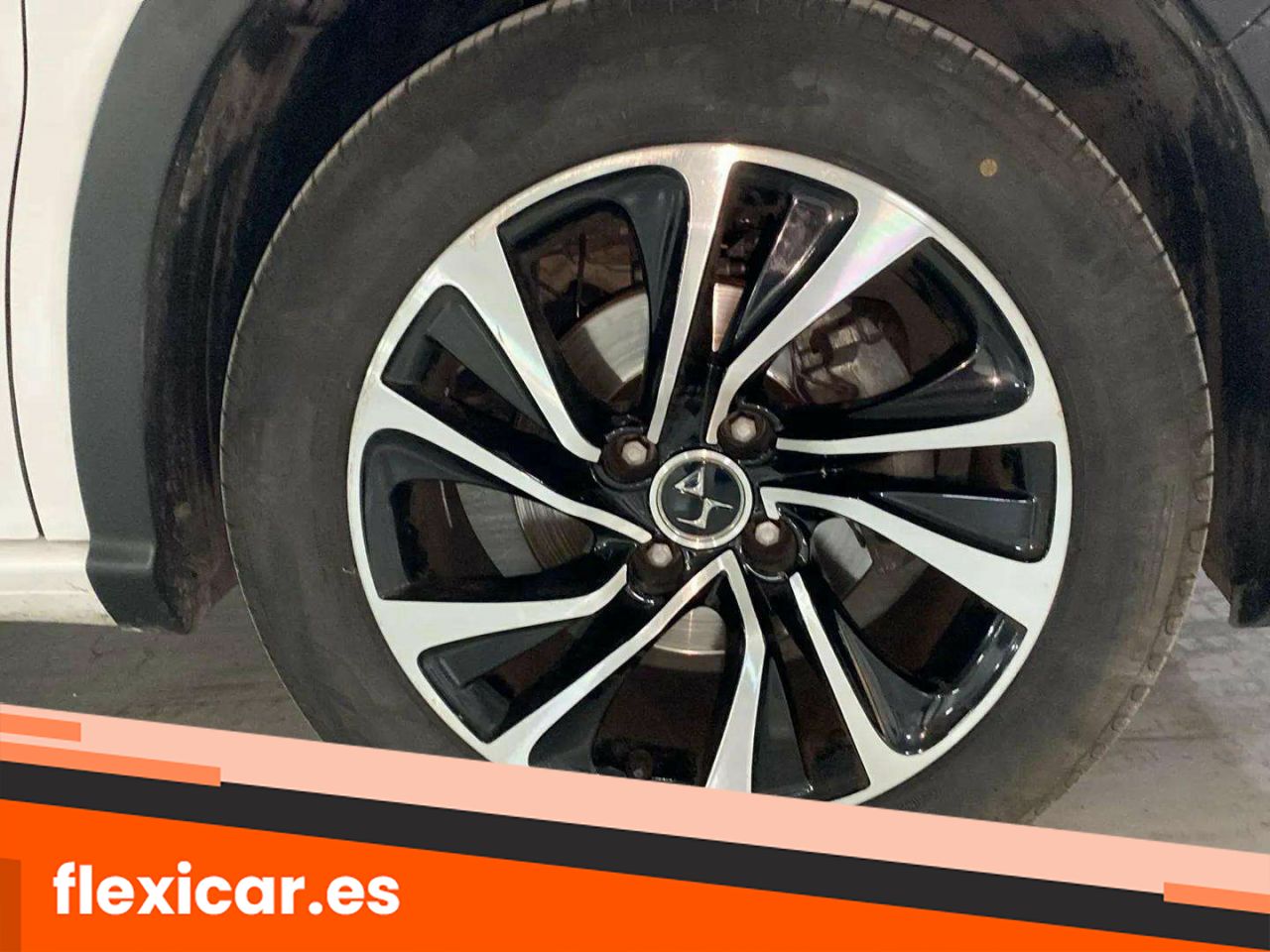 Foto DS Automobiles DS 4 29