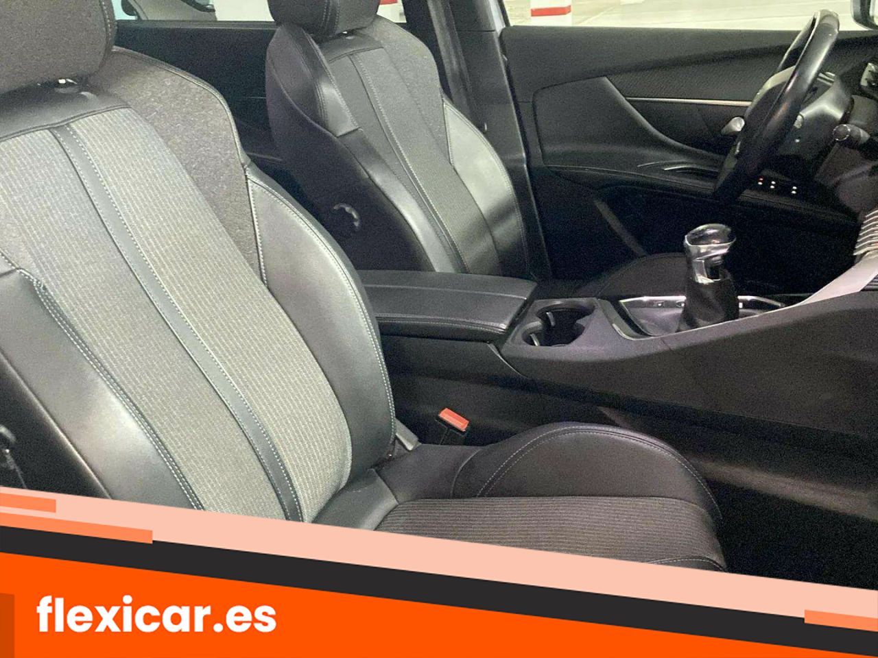 Foto Peugeot 5008 23
