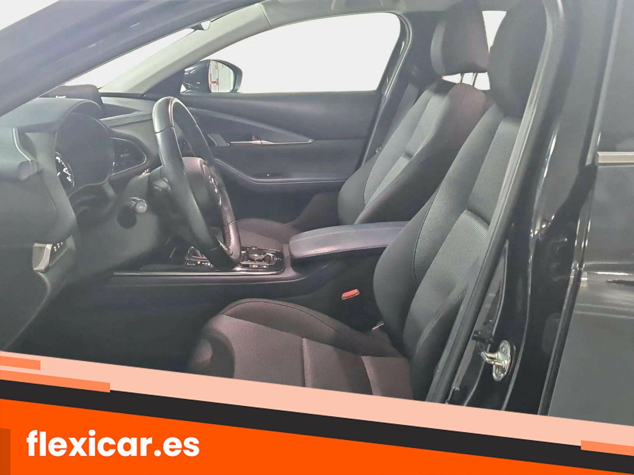 Foto Mazda CX-30 16