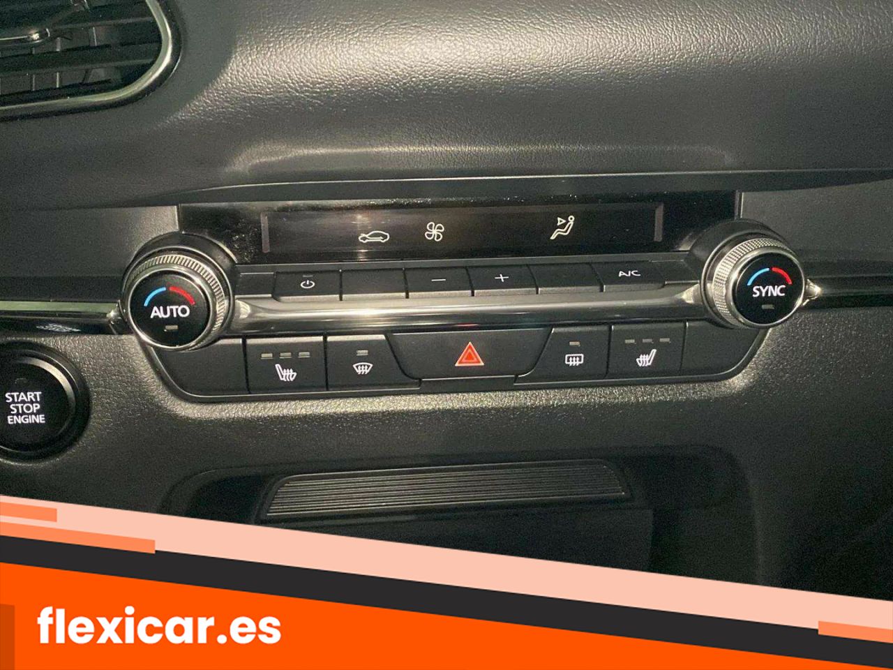 Foto Mazda CX-30 18