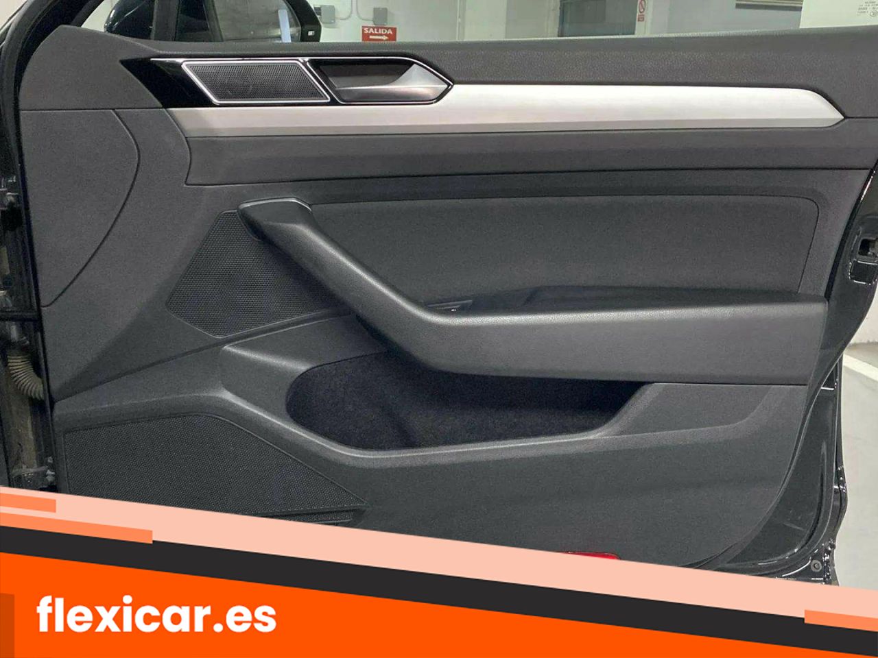 Foto Volkswagen Passat 27