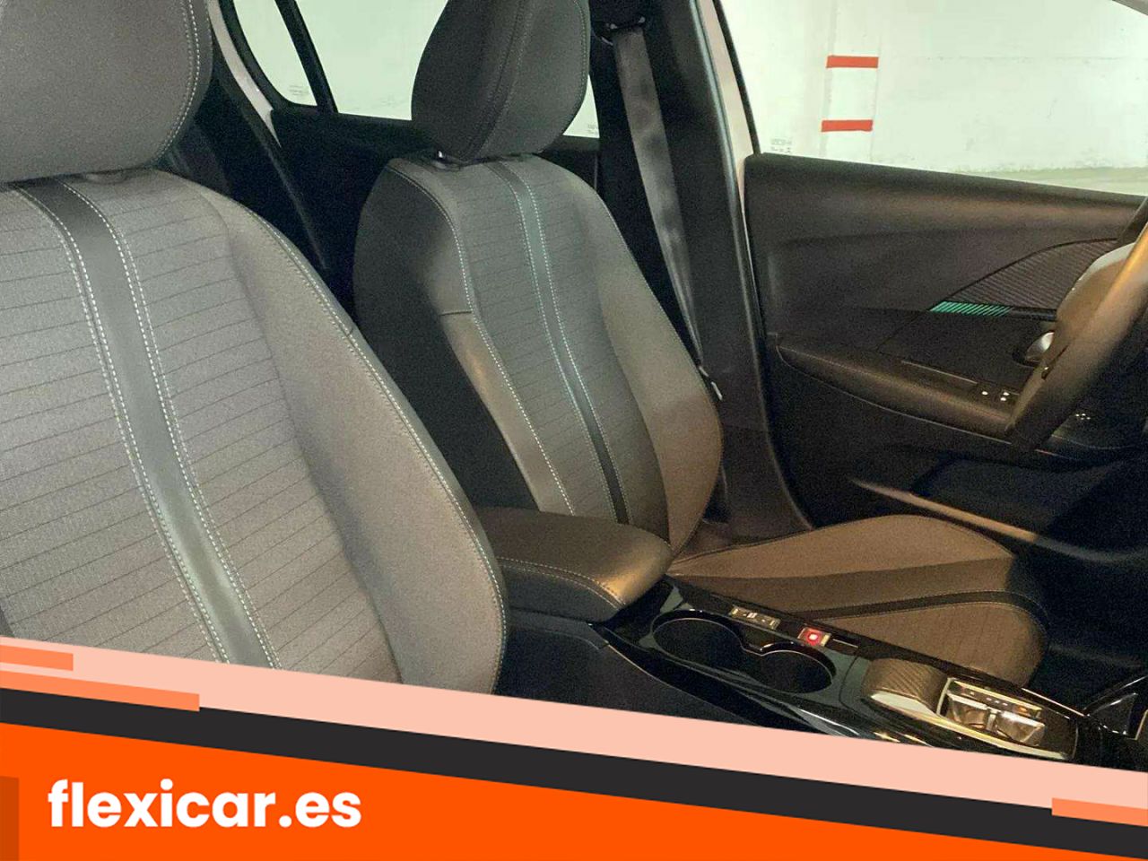 Foto Peugeot 208 24