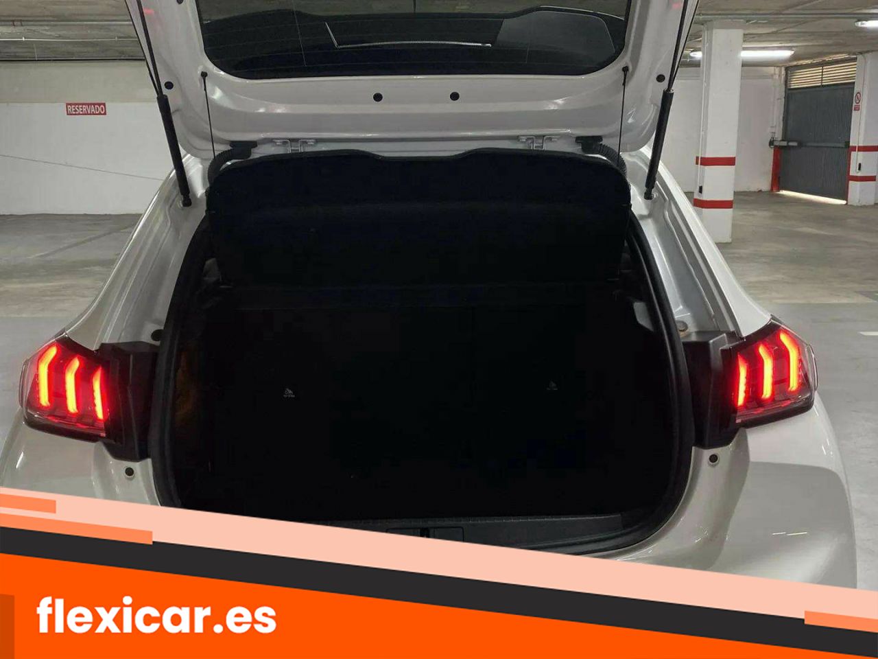 Foto Peugeot 208 28