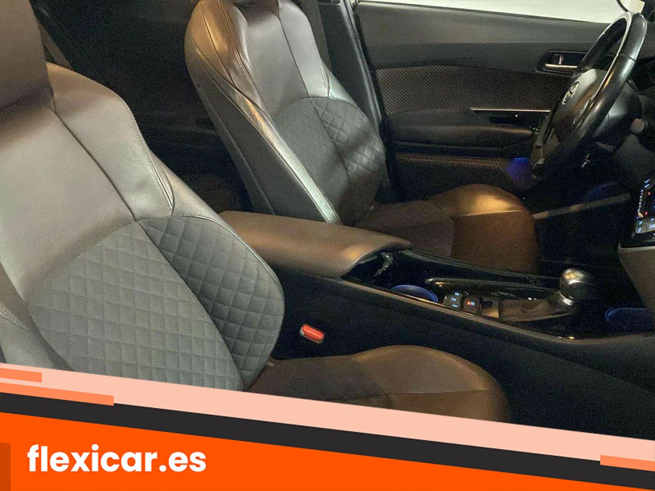 Foto Toyota C-HR 24