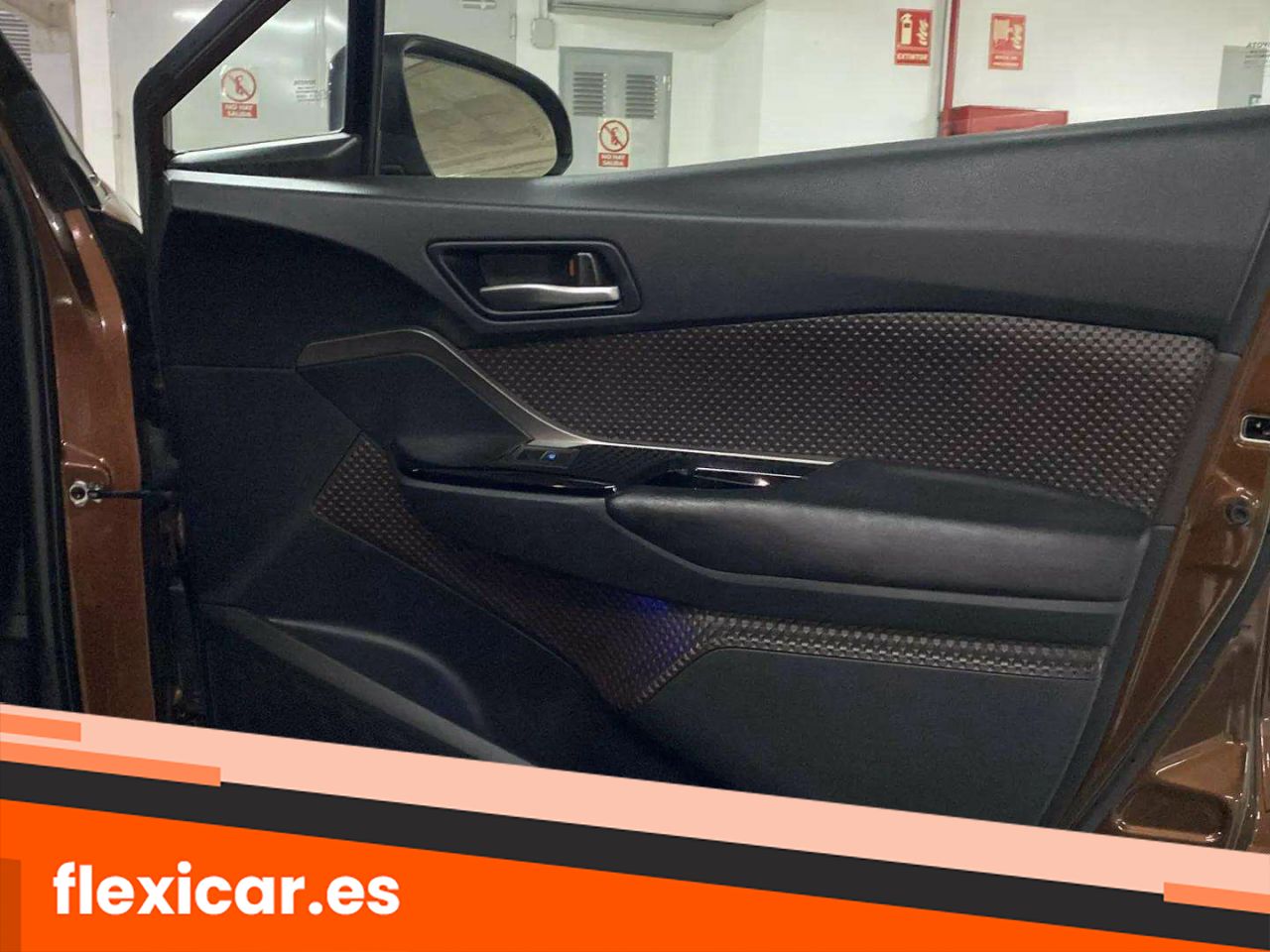 Foto Toyota C-HR 30