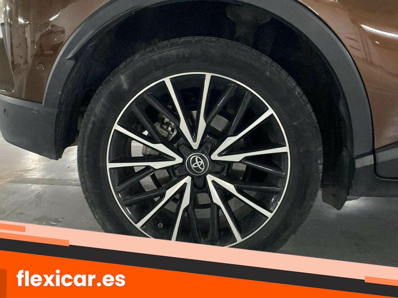 Foto Toyota C-HR 31