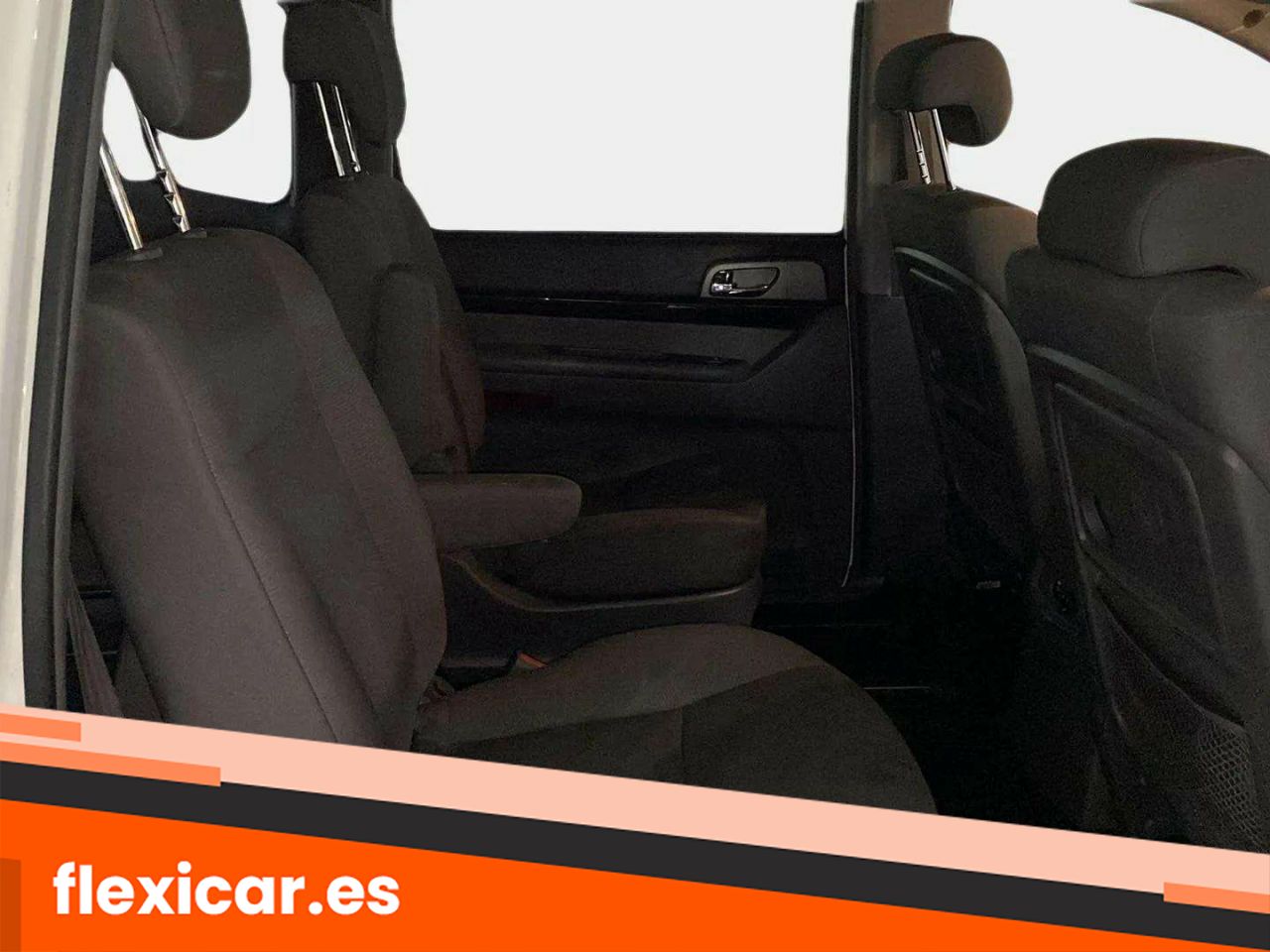 Foto SsangYong Rodius 18