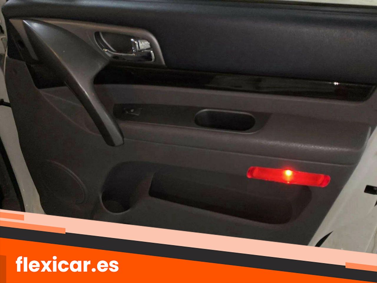 Foto SsangYong Rodius 21