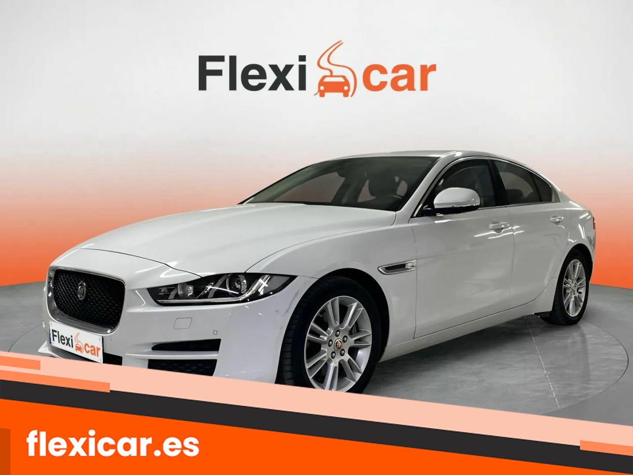 Foto Jaguar XE 3