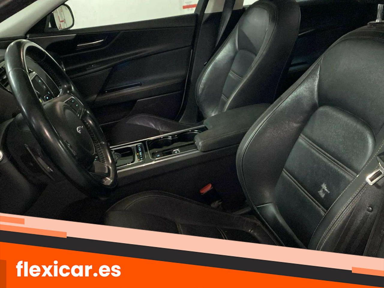 Foto Jaguar XE 22