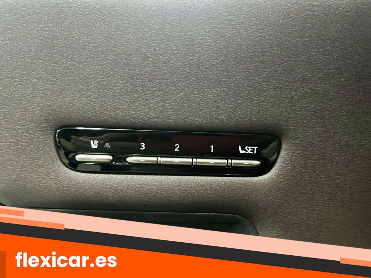 Foto Lexus LS 21