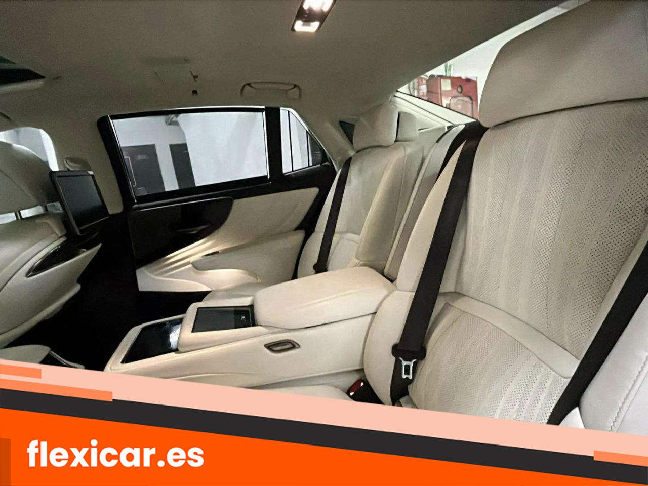 Foto Lexus LS 23