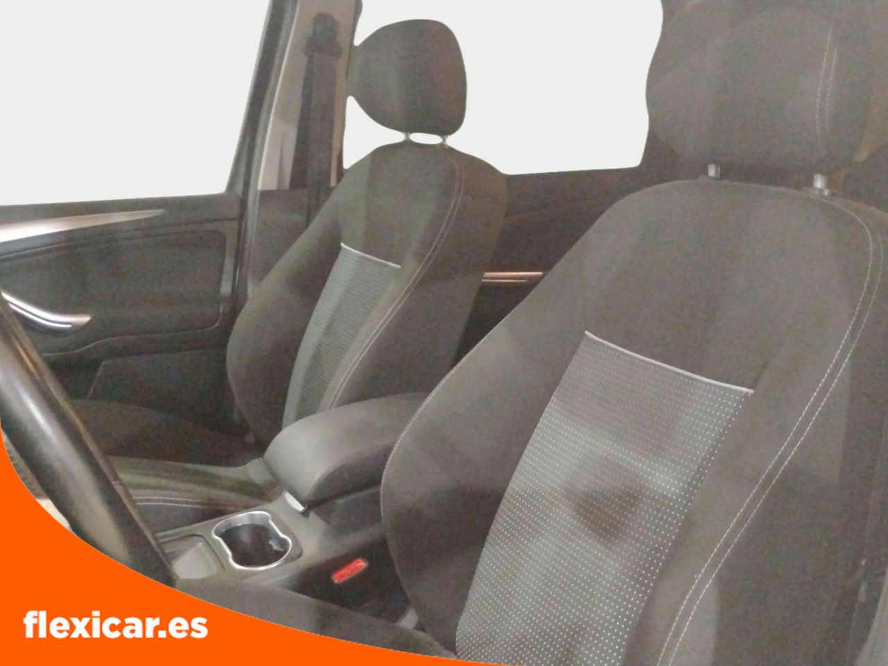 Foto Ford C-Max 11