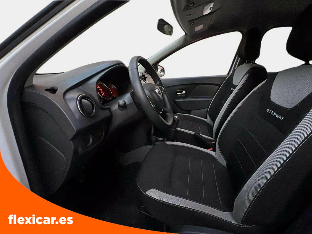 Foto Dacia Sandero 14