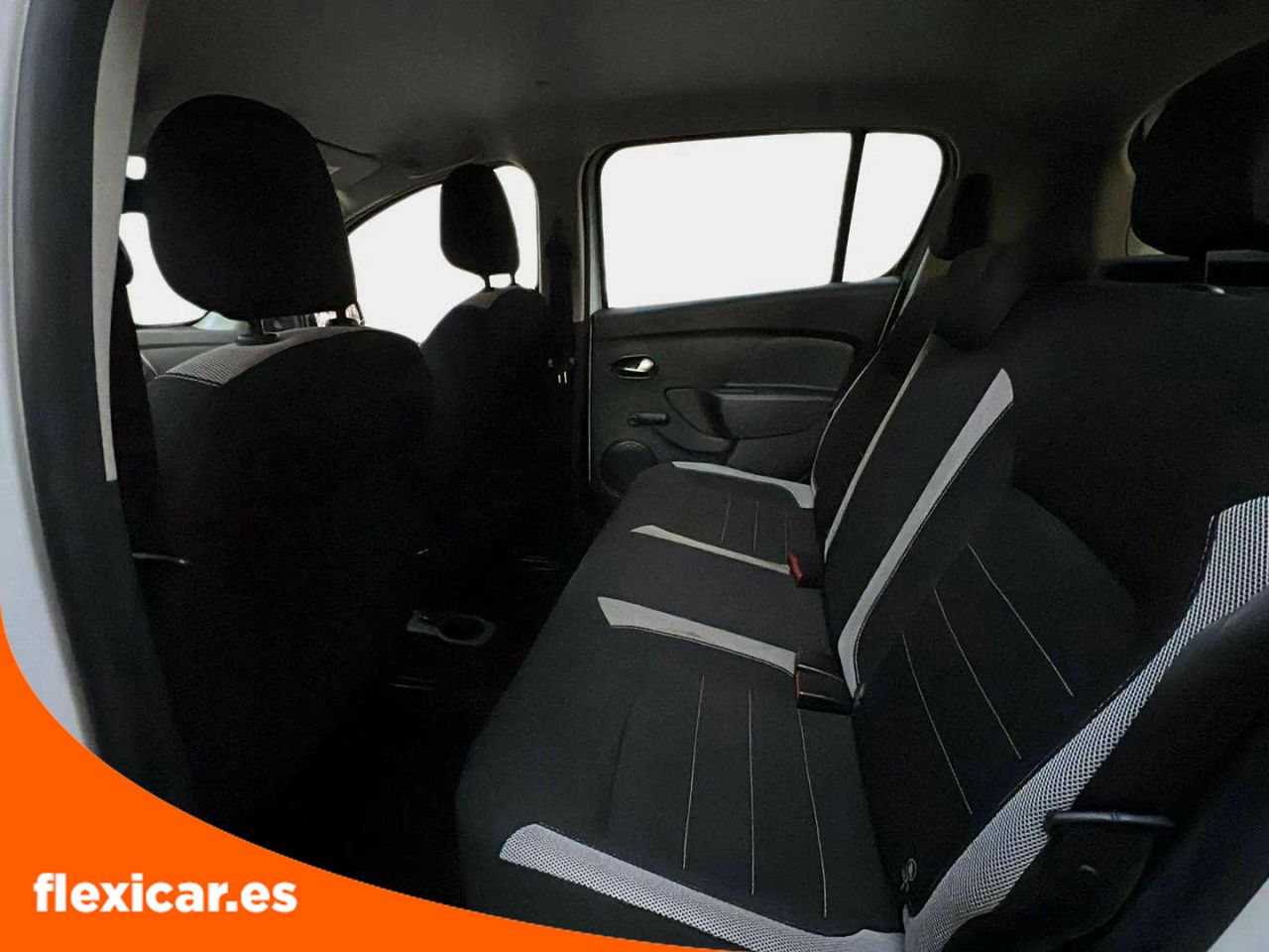 Foto Dacia Sandero 15