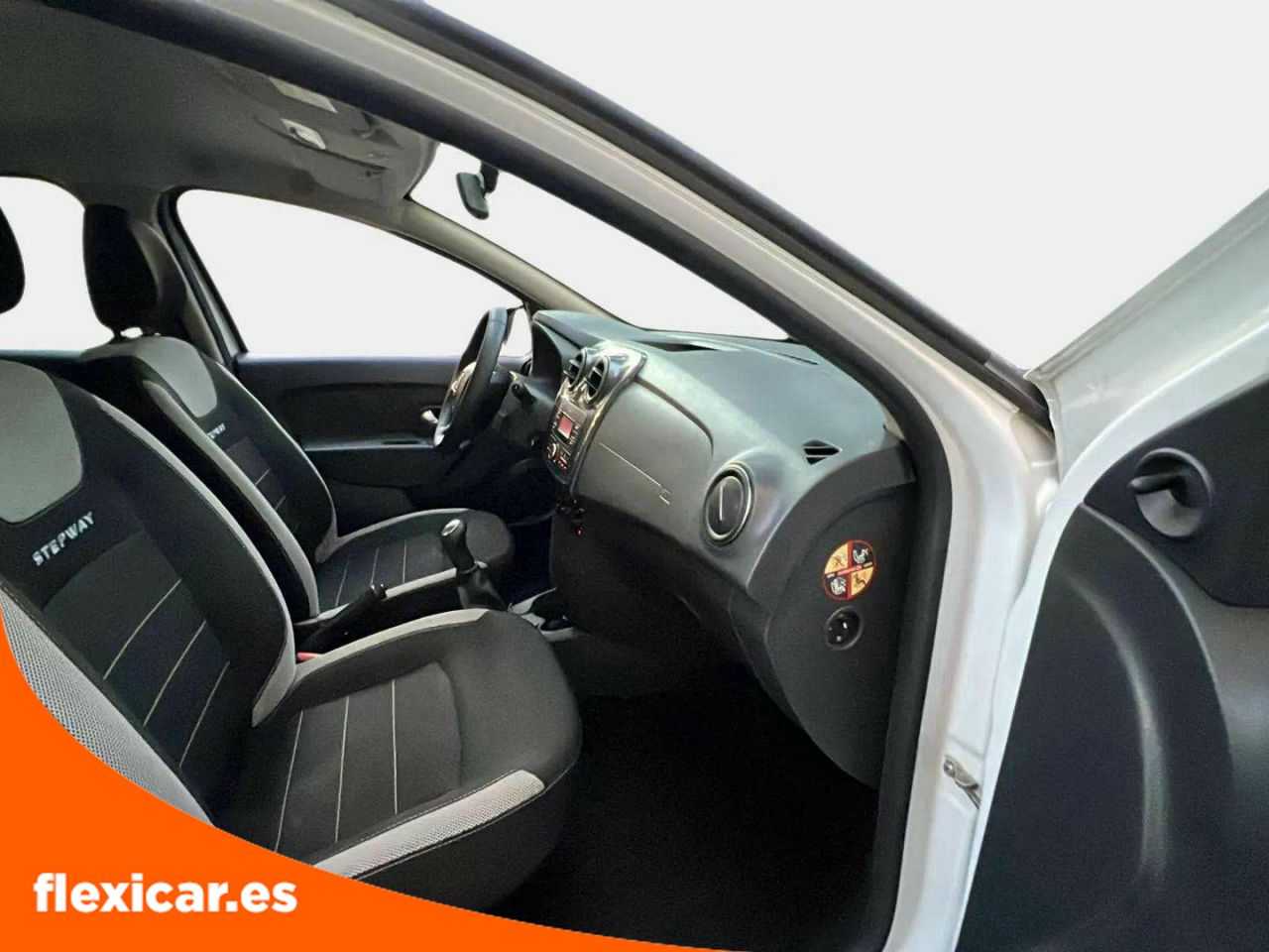 Foto Dacia Sandero 17