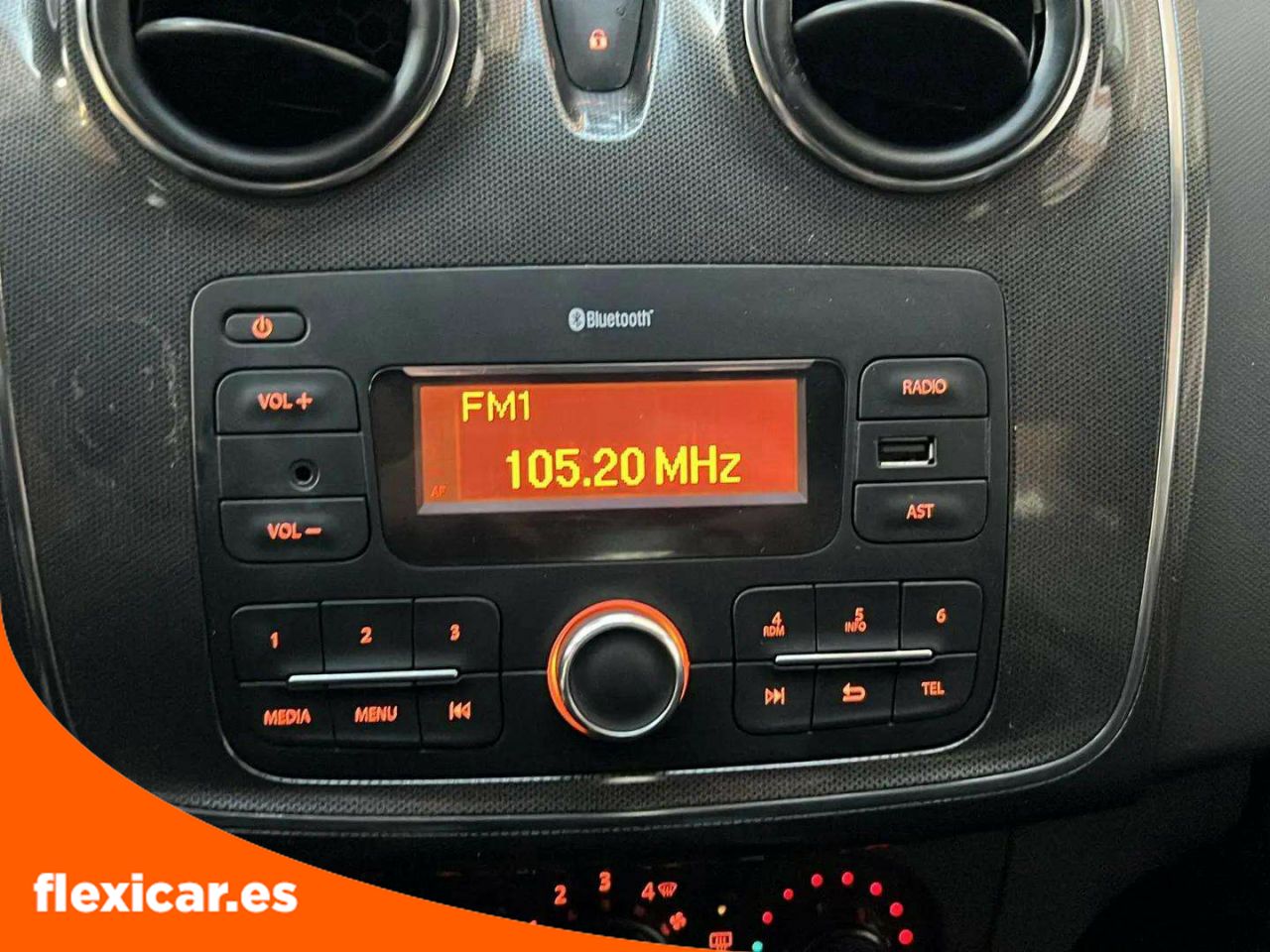 Foto Dacia Sandero 18
