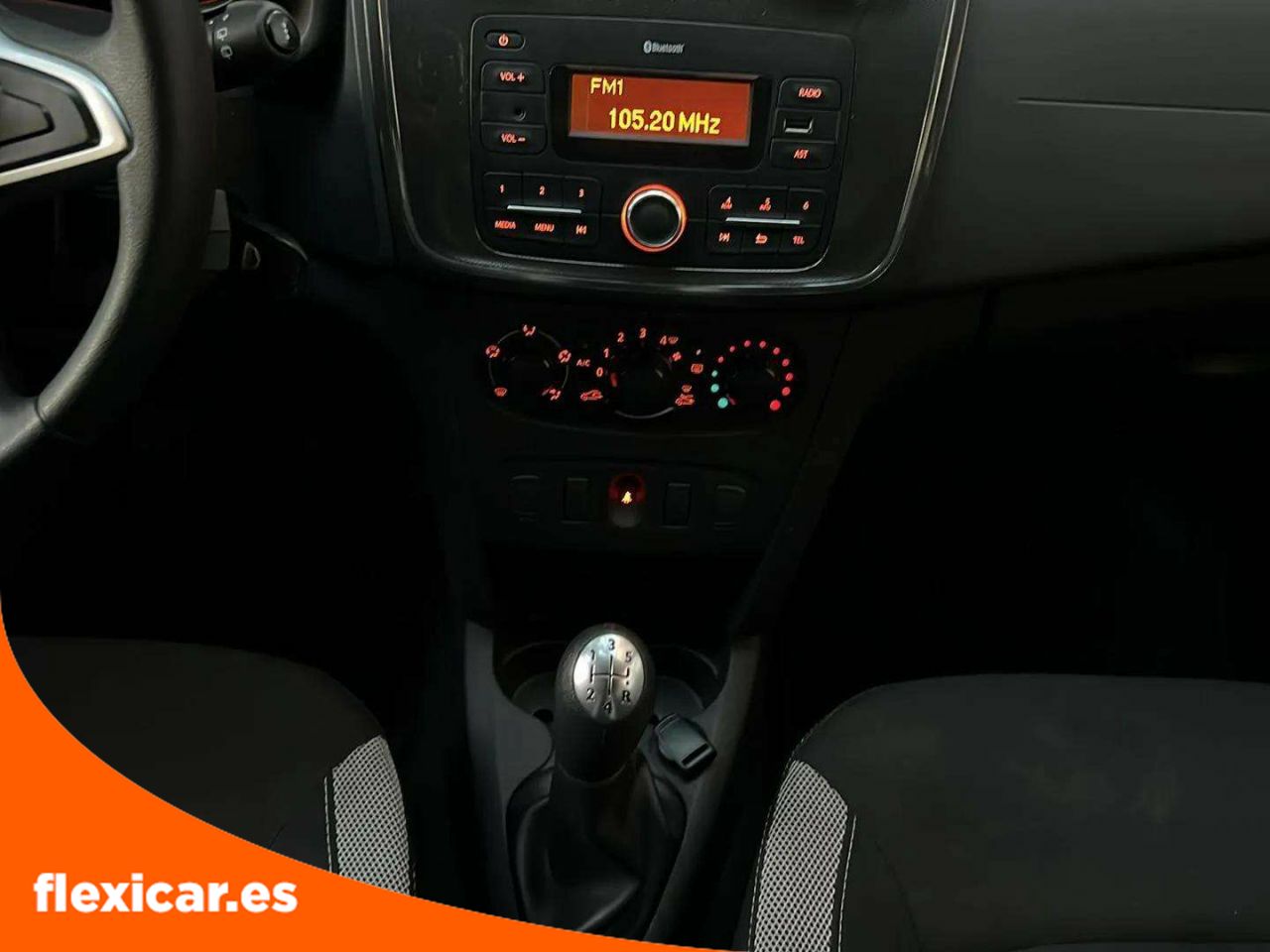Foto Dacia Sandero 19