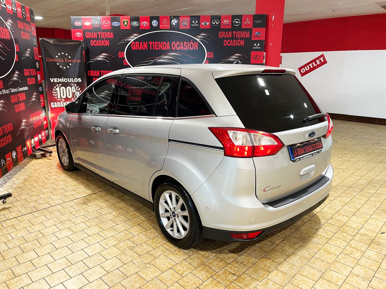 Foto Ford Grand C-MAX 8