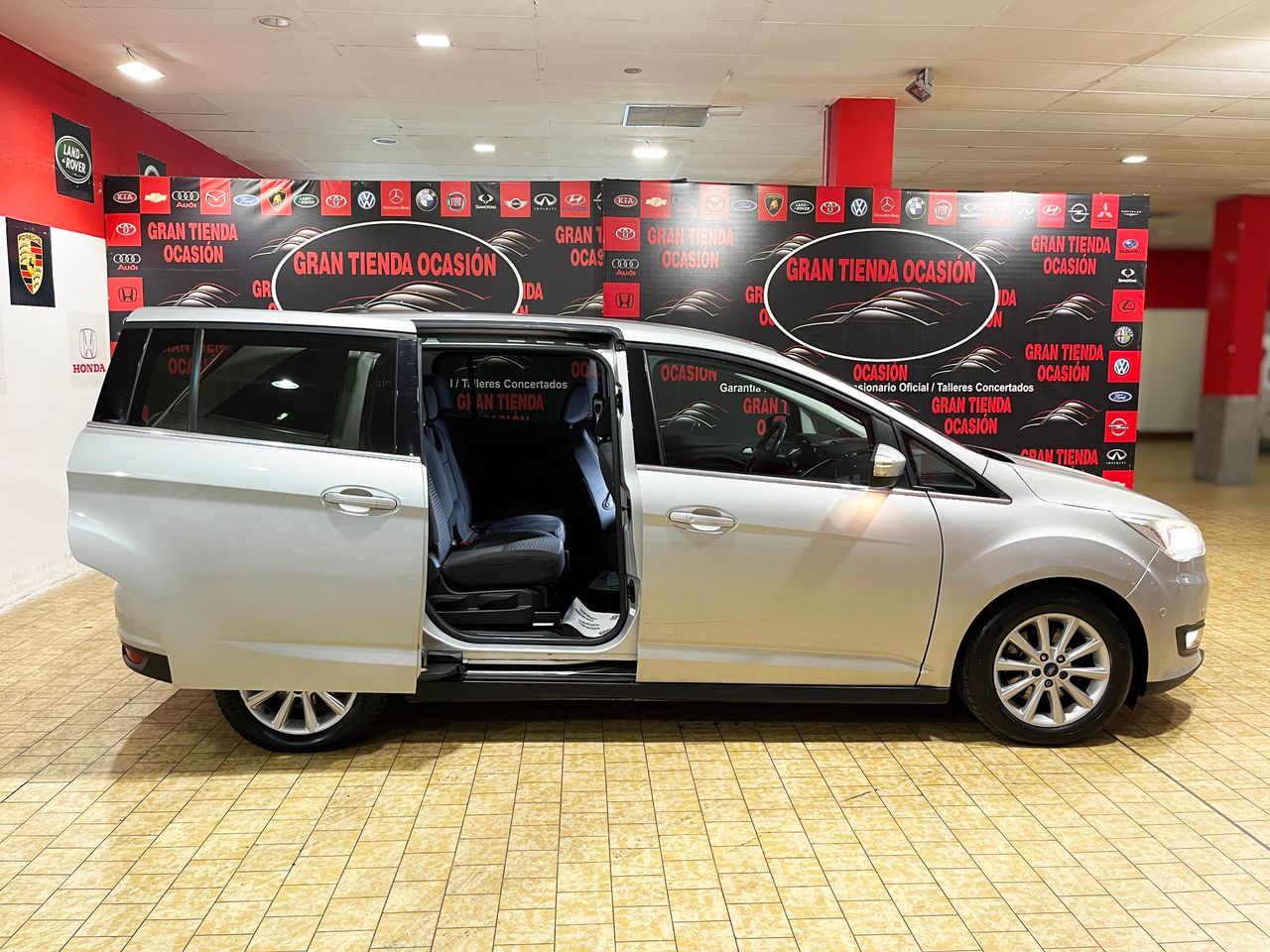 Foto Ford Grand C-MAX 10