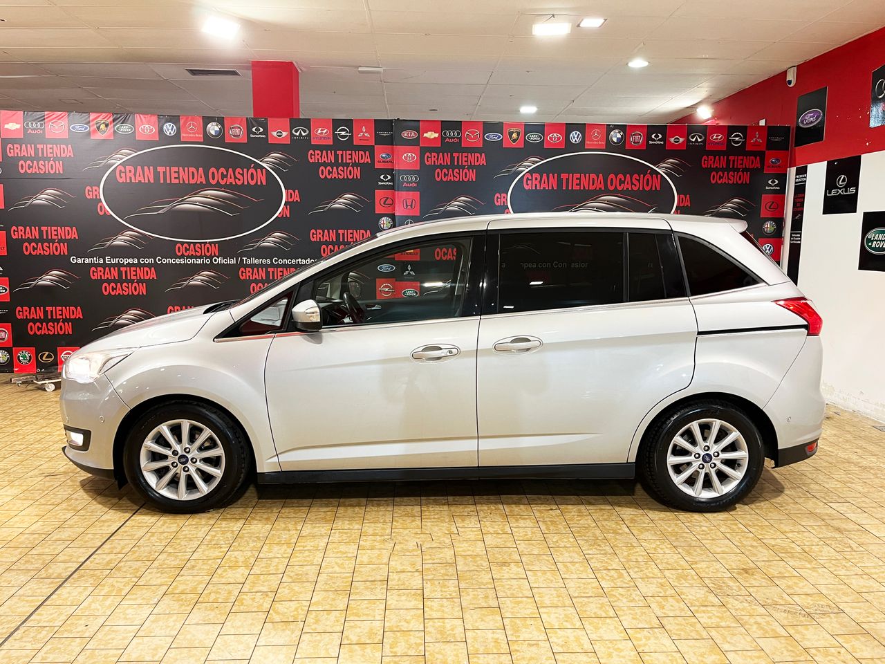 Foto Ford Grand C-MAX 11