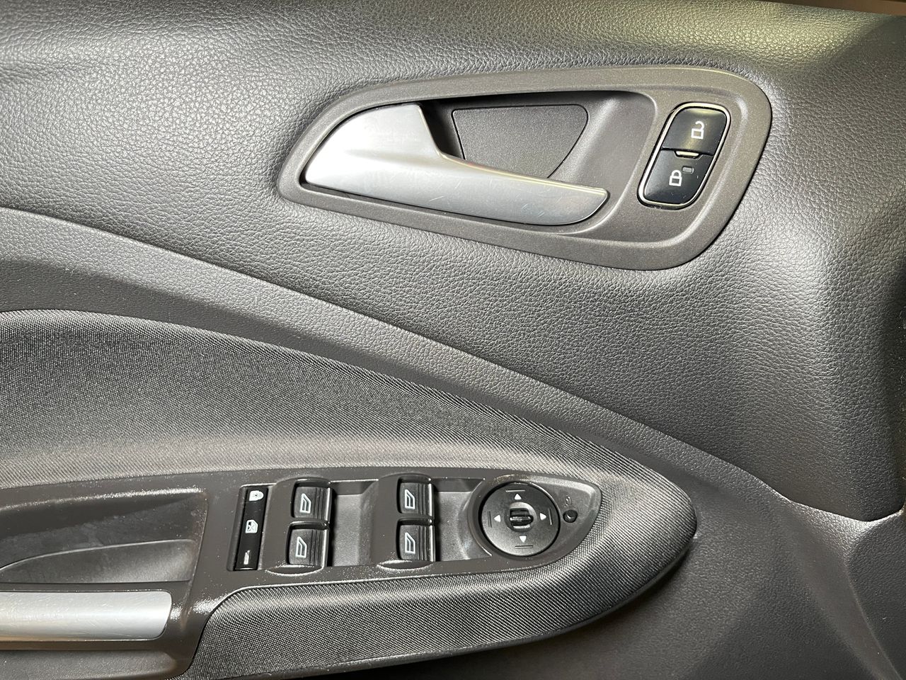 Foto Ford Grand C-MAX 30