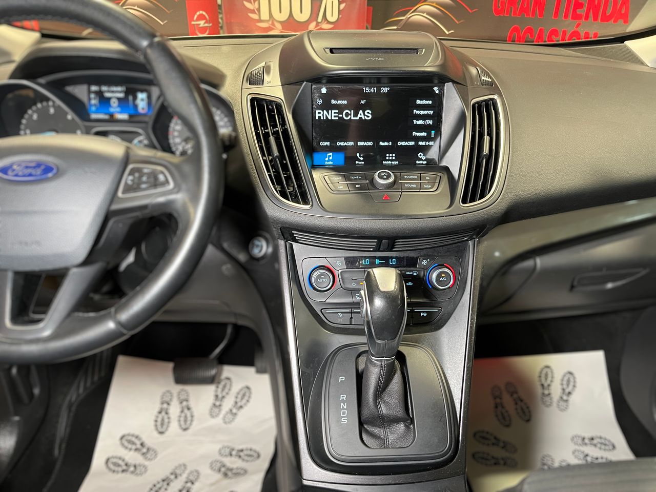 Foto Ford Grand C-MAX 23