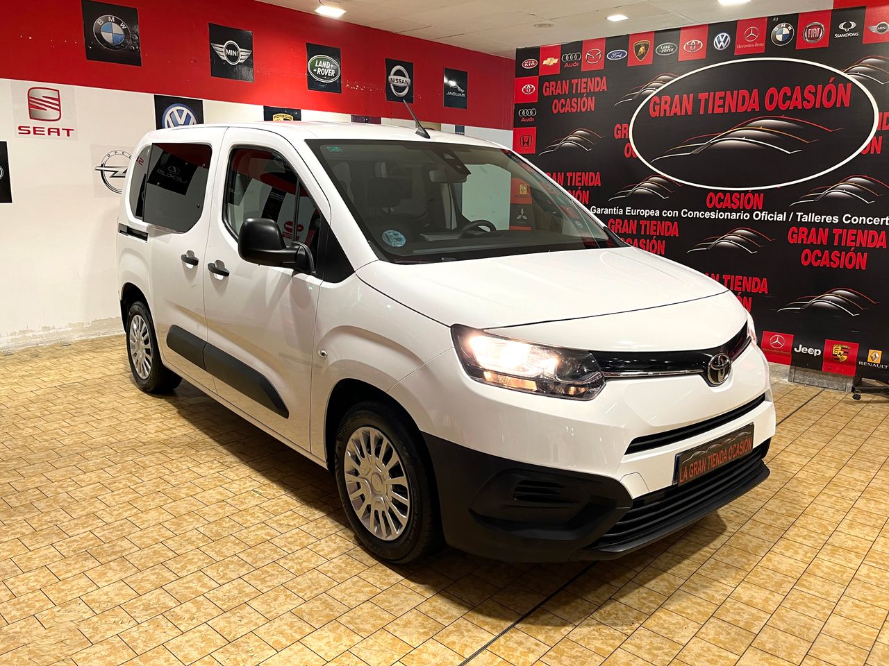 Foto Toyota Proace 4