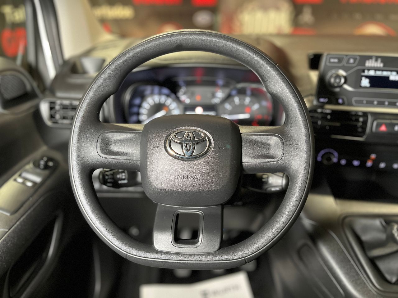 Foto Toyota Proace 16