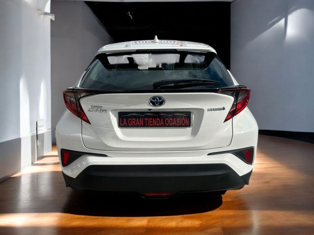 Foto Toyota C-HR 5
