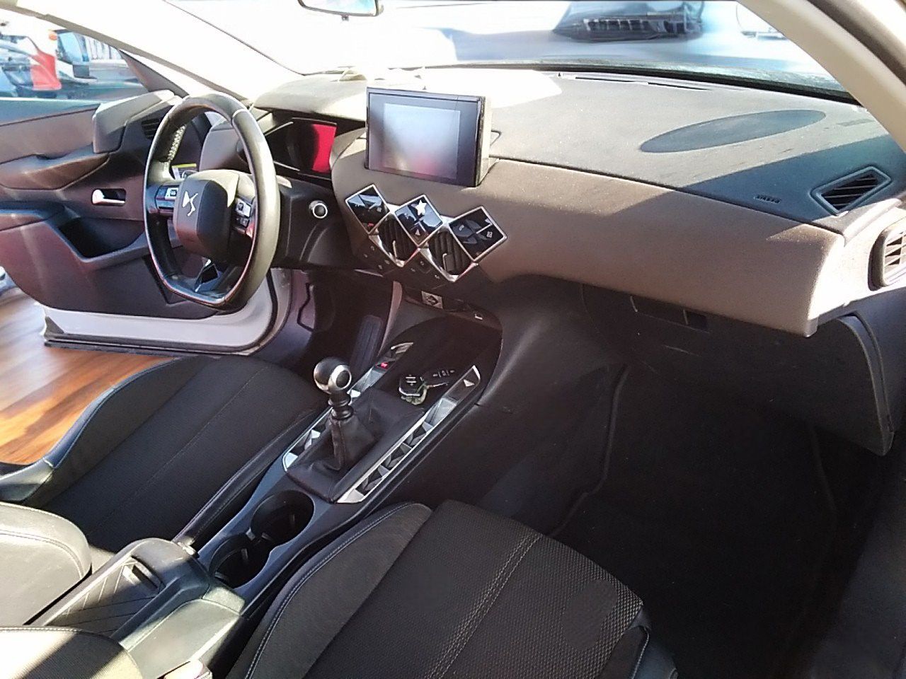 Foto DS Automobiles DS 3 Crossback 8