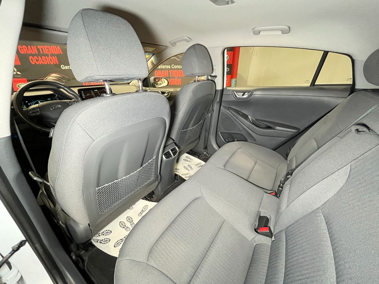 Foto Hyundai IONIQ 32