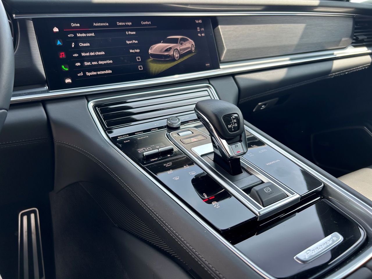 Foto Porsche Panamera 24