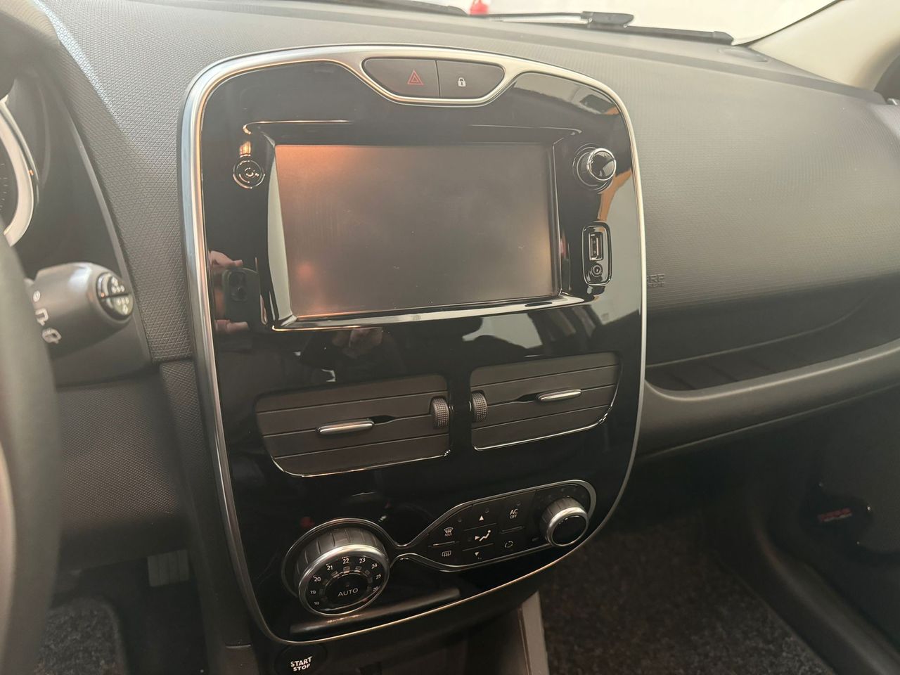 Foto Renault Clio 19
