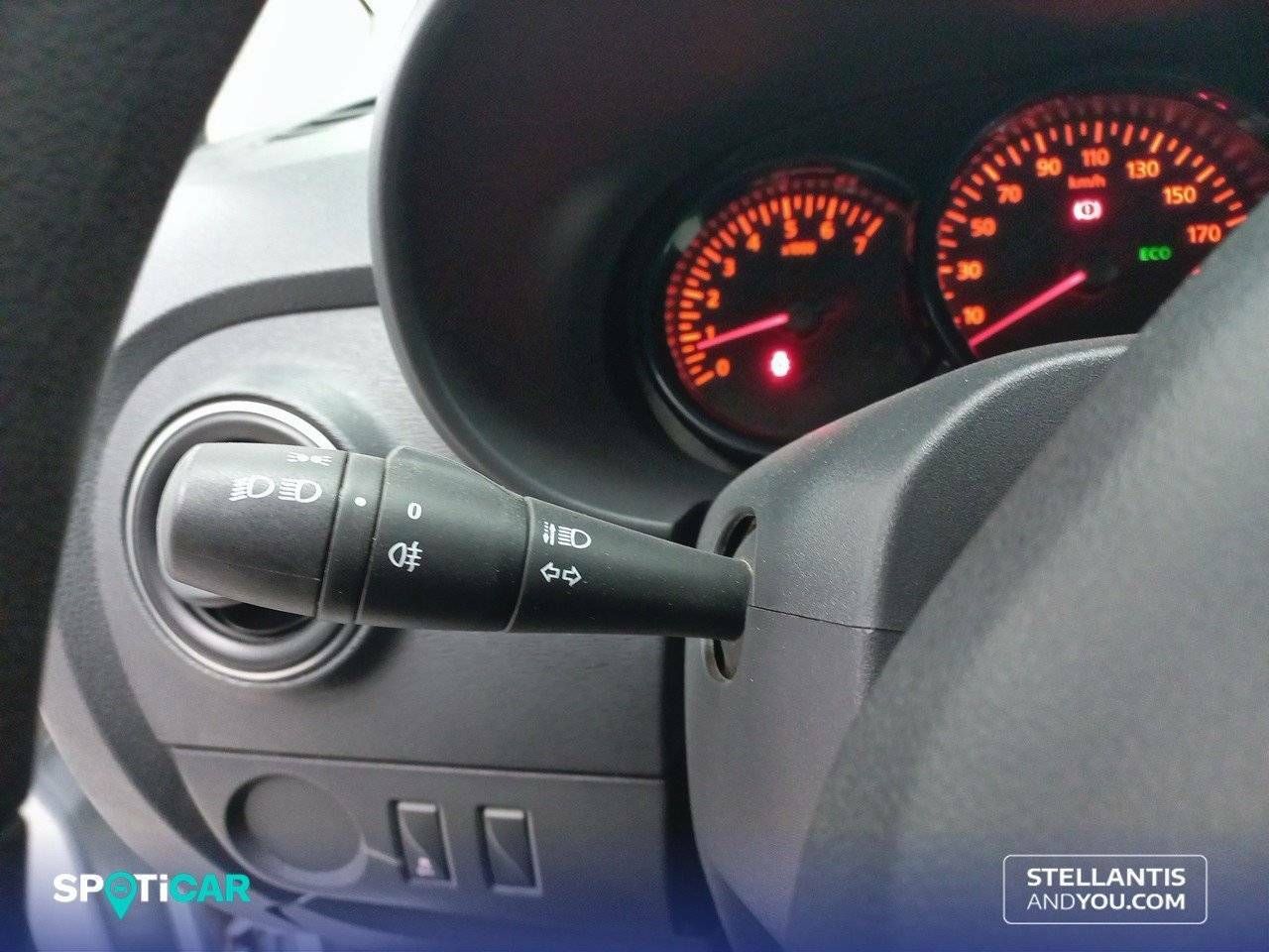 Foto Dacia Lodgy 25