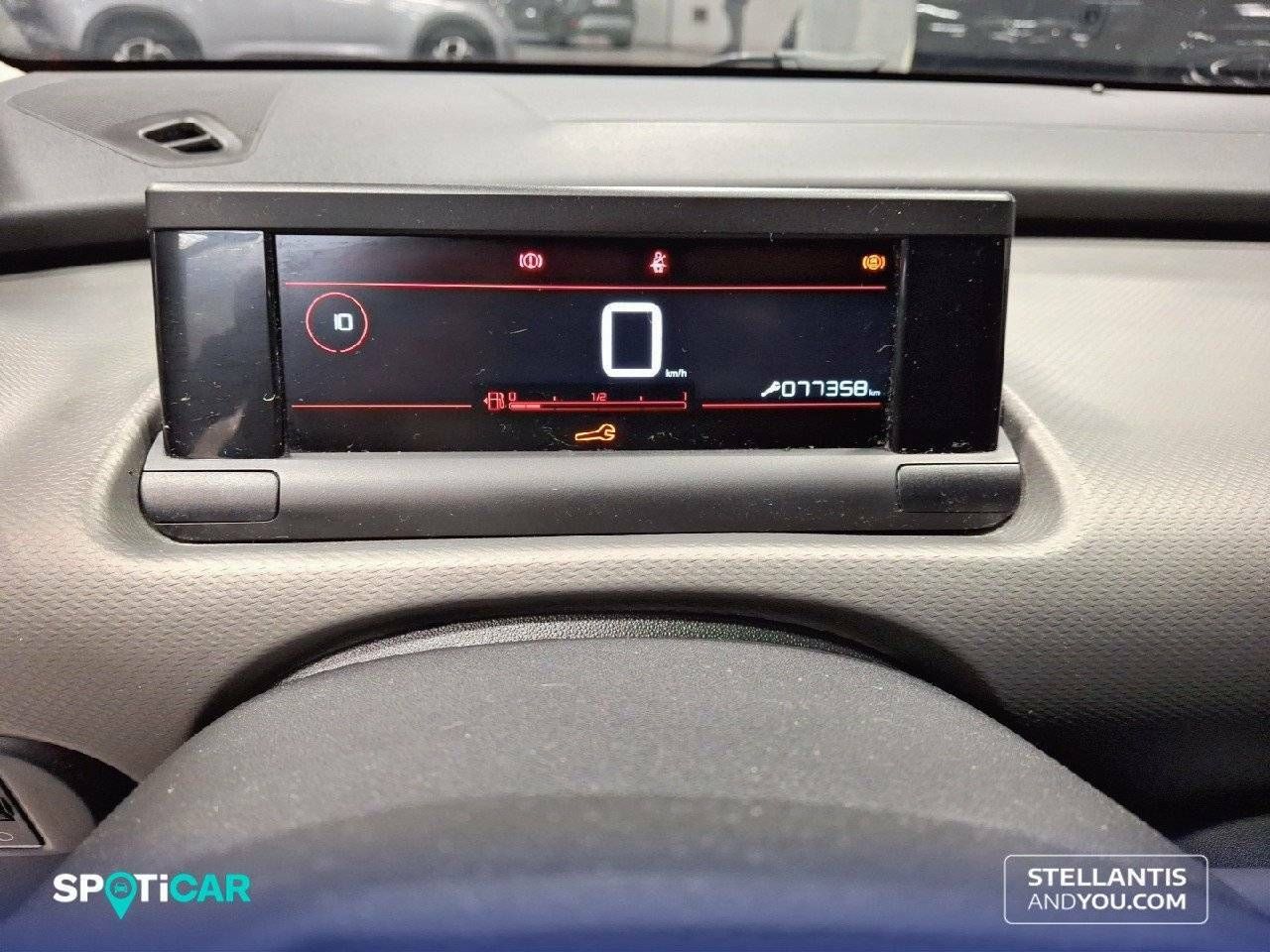 Foto Citroën C4 Cactus 12