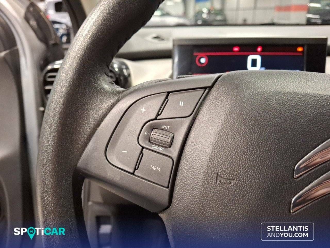 Foto Citroën C4 Cactus 13