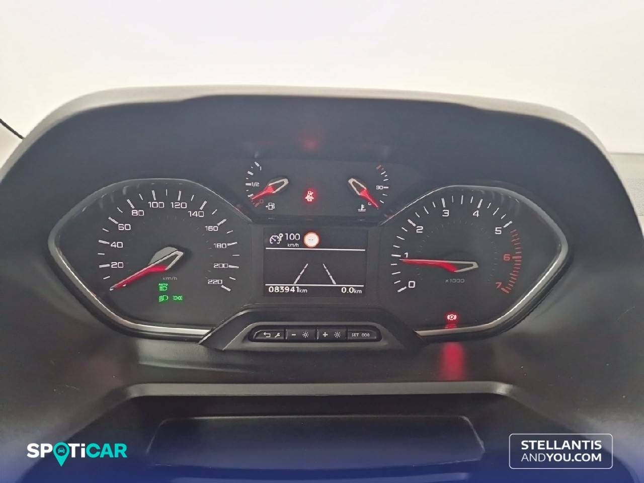 Foto Peugeot Rifter 14