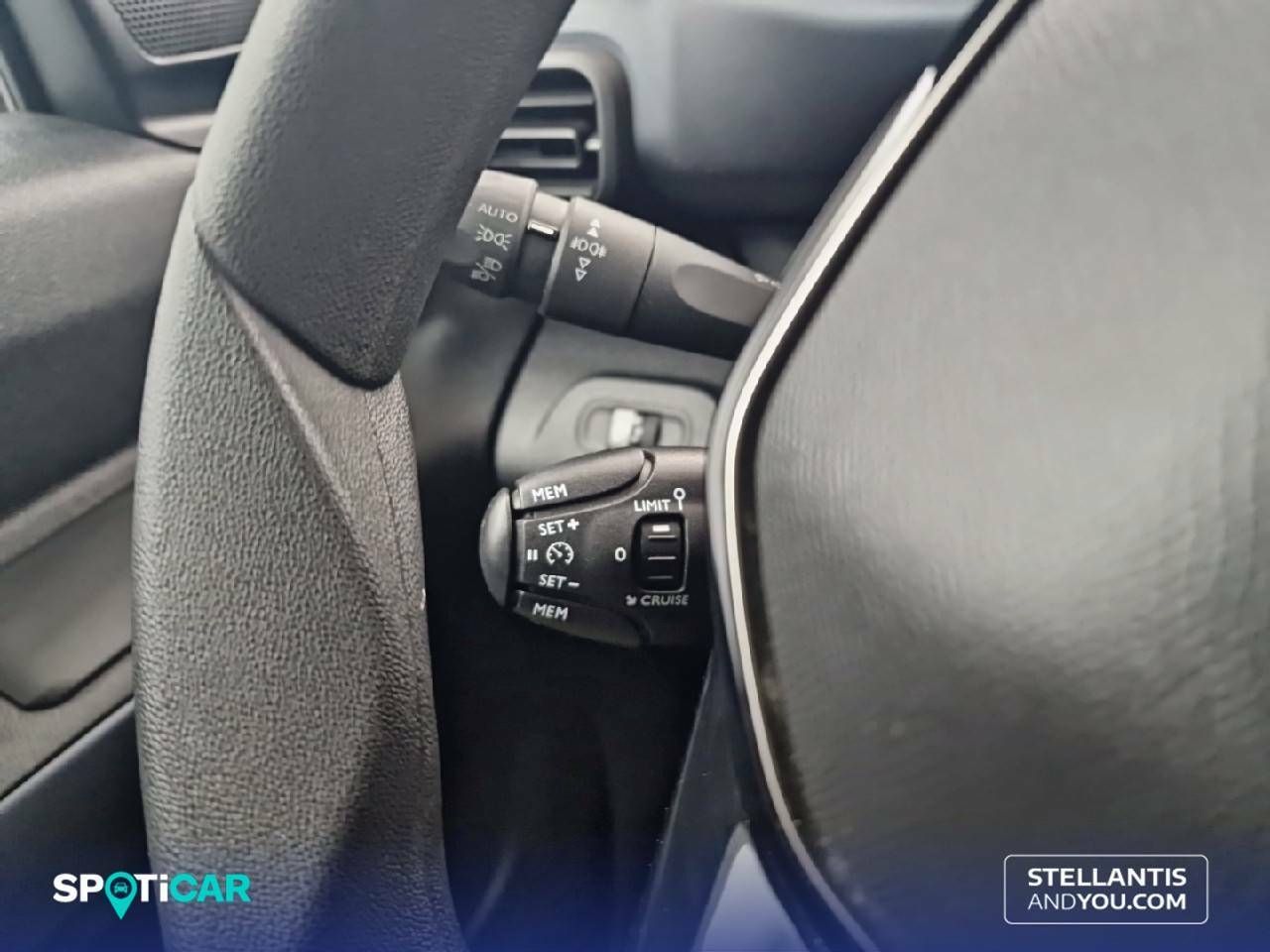 Foto Peugeot Rifter 16