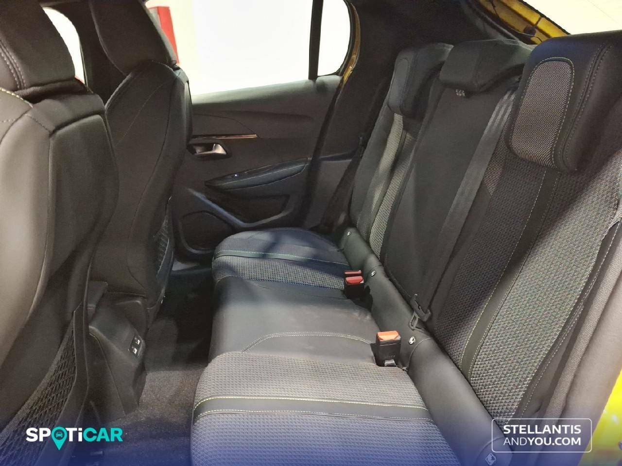 Foto Peugeot 208 10