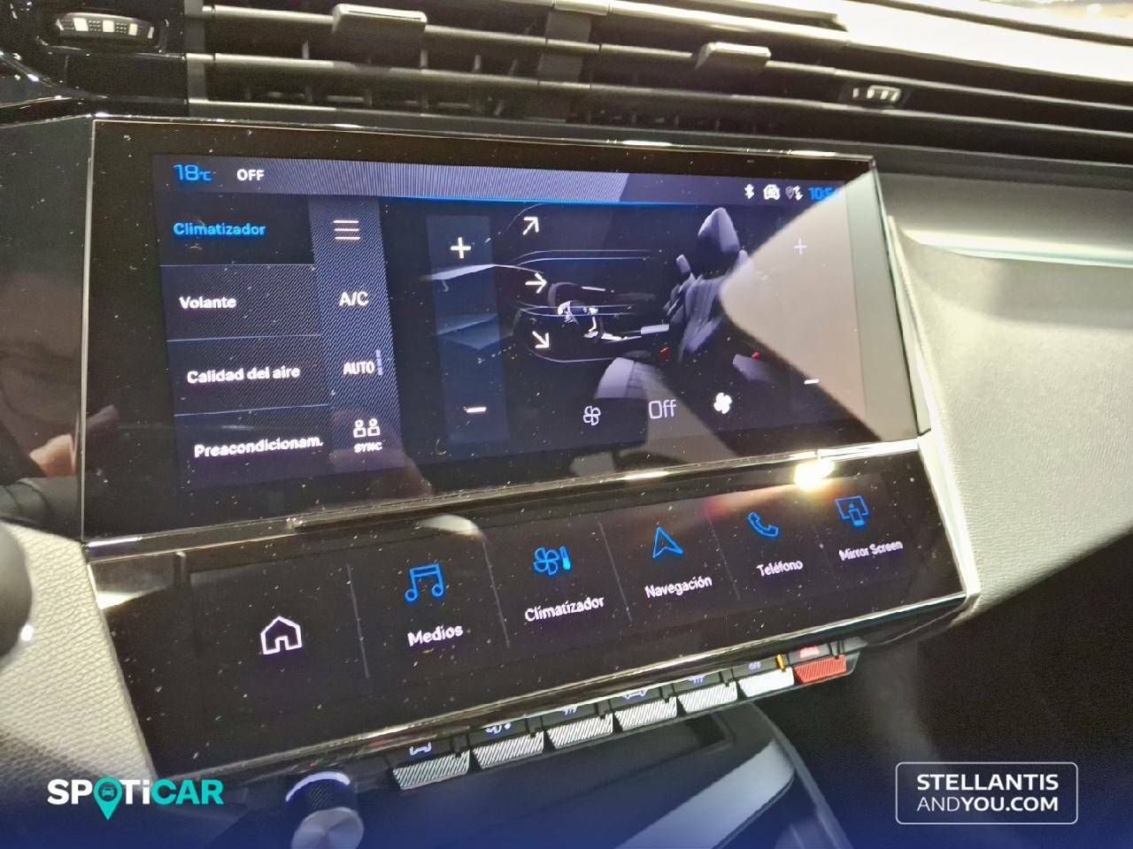 Foto Peugeot 408 17