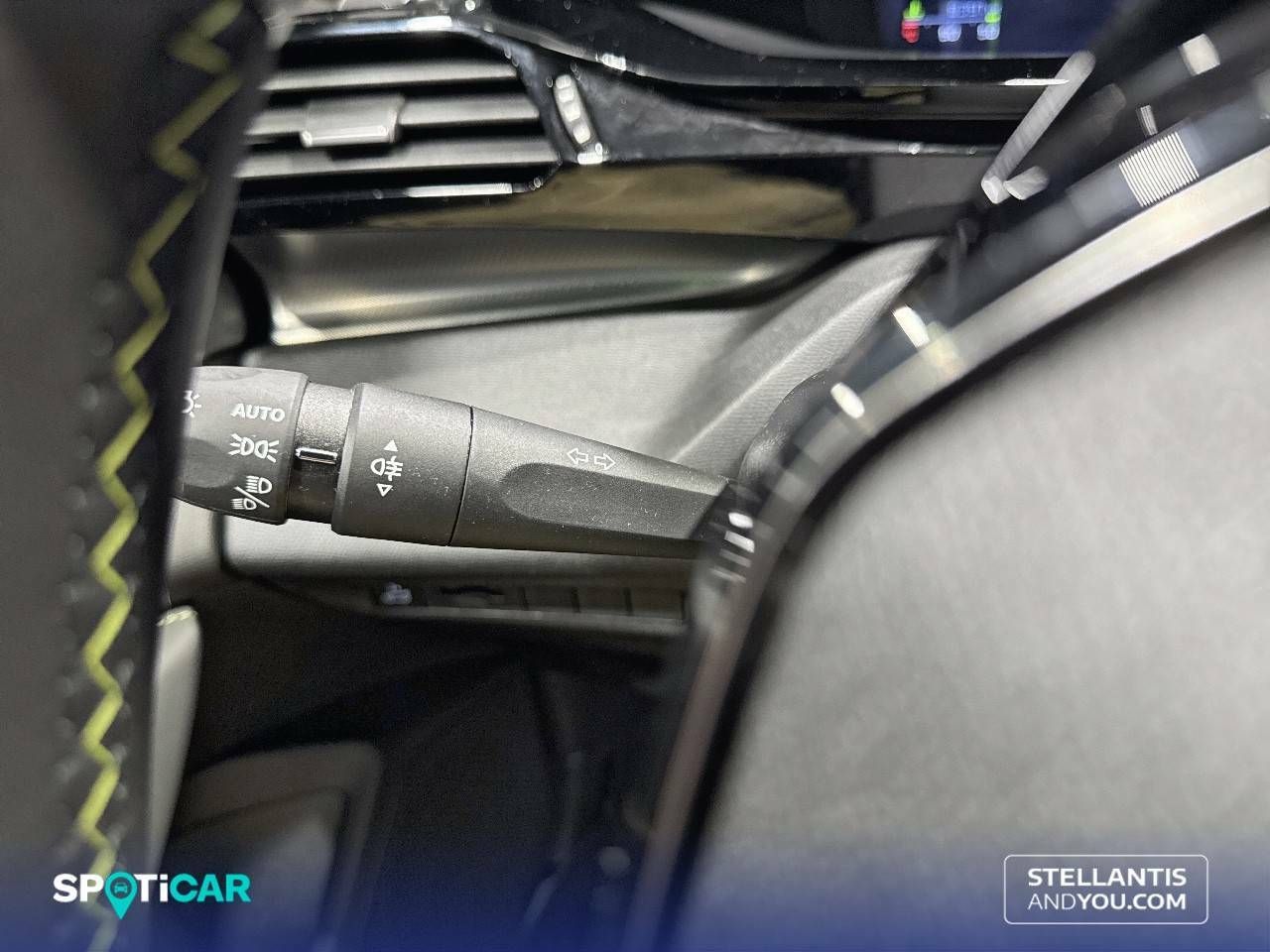 Foto Peugeot 408 14