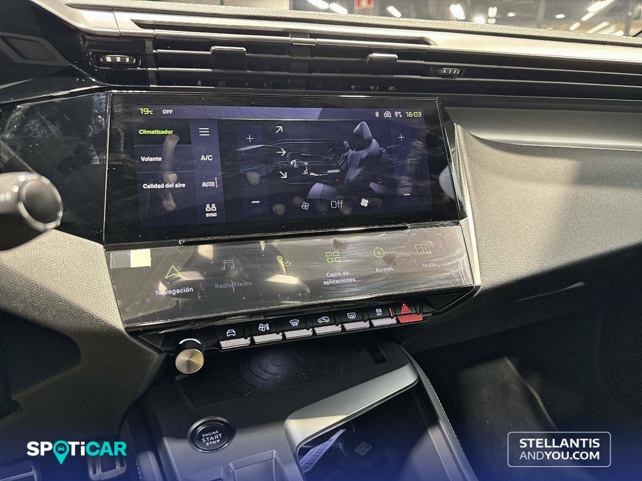 Foto Peugeot 408 19