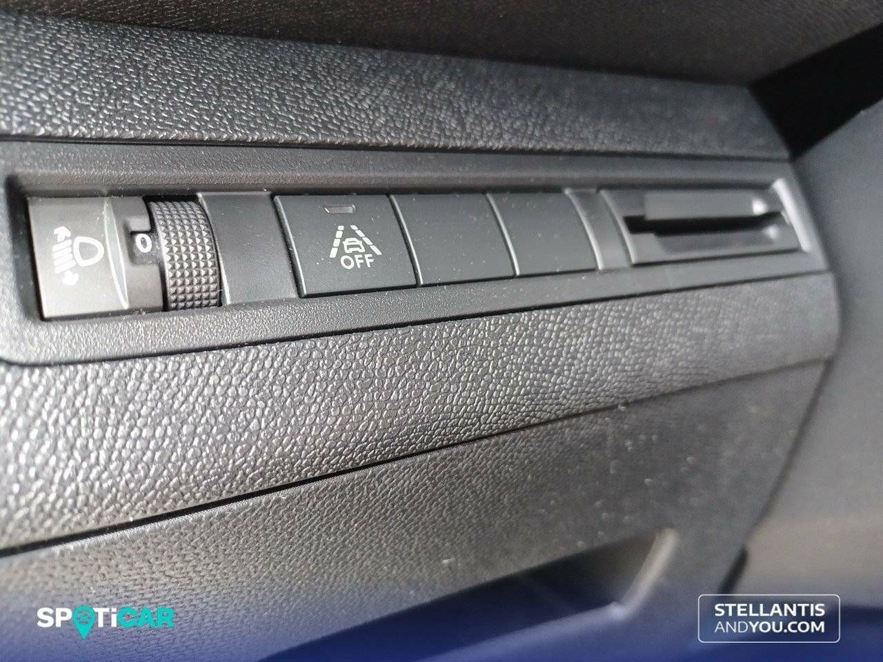Foto Peugeot 5008 21